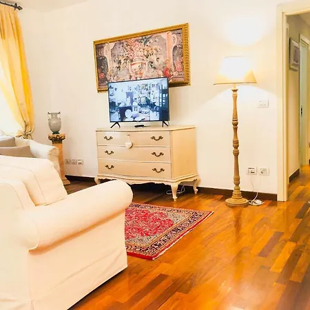 Q19 דירה ורונה