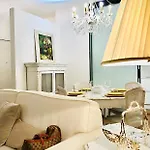 Q19 Apartament *